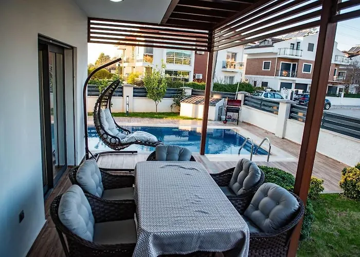 Merkezde Muhtesem Havuzlu * Fethiye